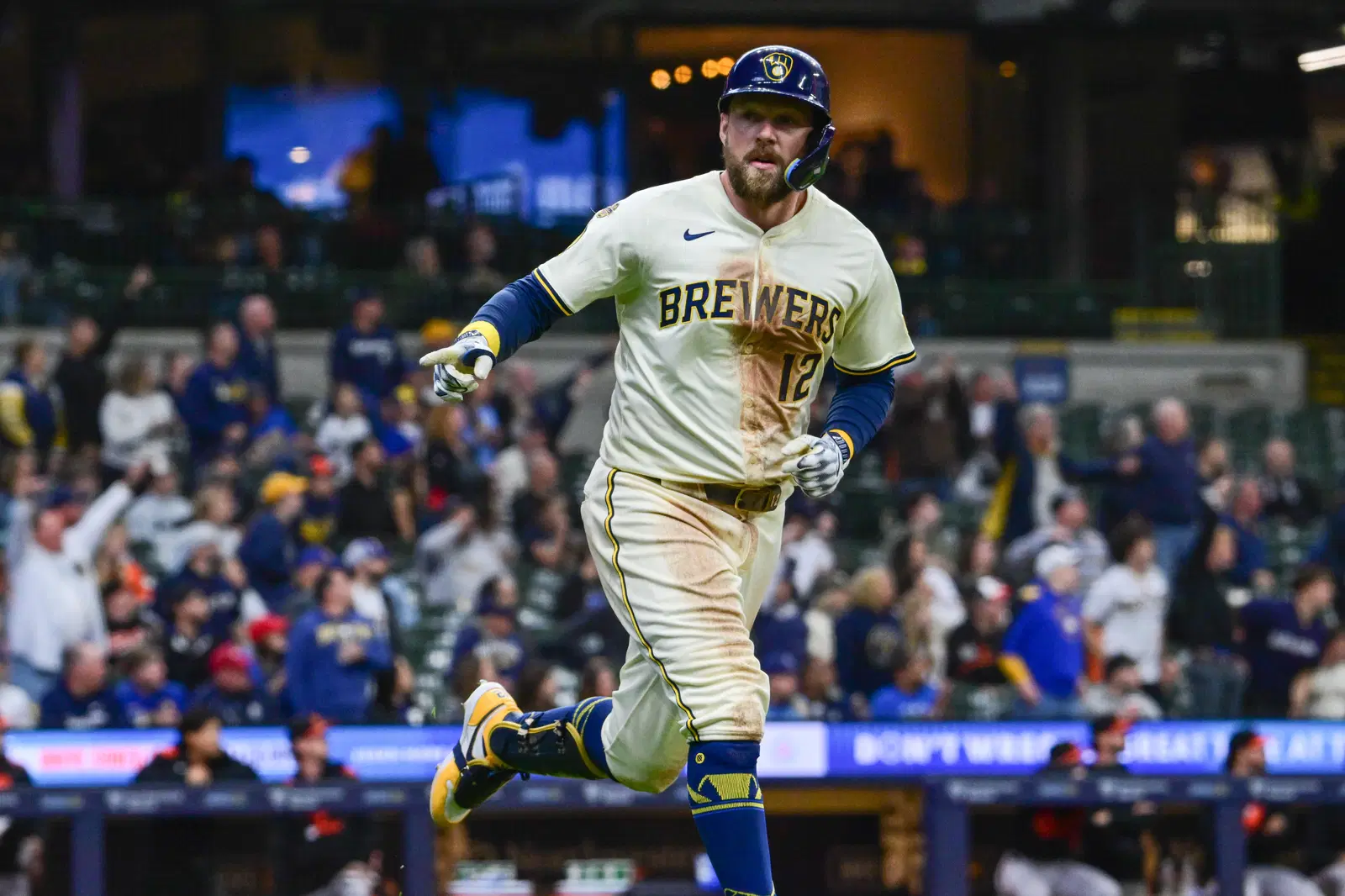 Rhys Hoskins’ Big Day at the Plate Provides a ‘Glimpse of Potential’ for Guardians 2026 Lineup